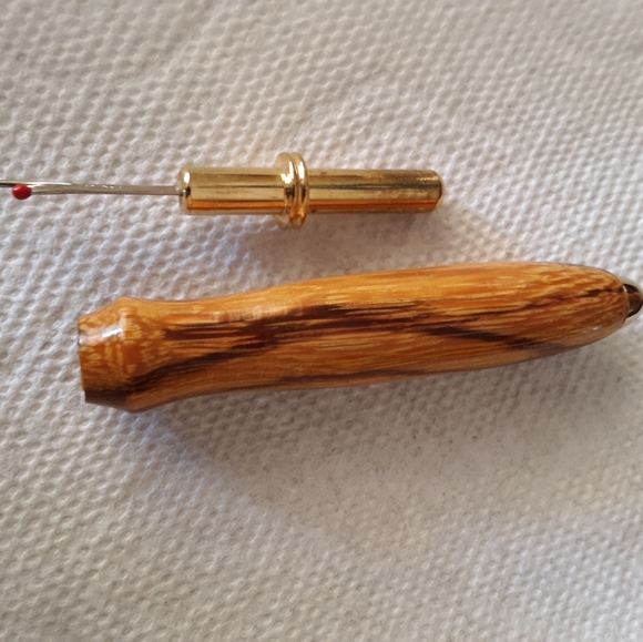 Seam ripper - Picture 1 of 2